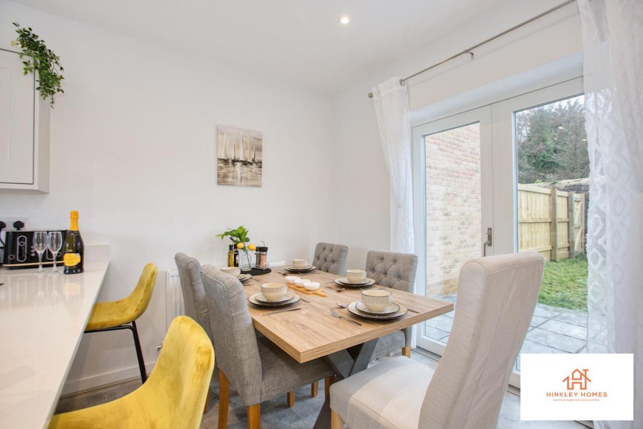 St Ives Bay - Immaculate Brand New 3Bed - Free Parking - Beach - Wifi Hayle Exterior photo